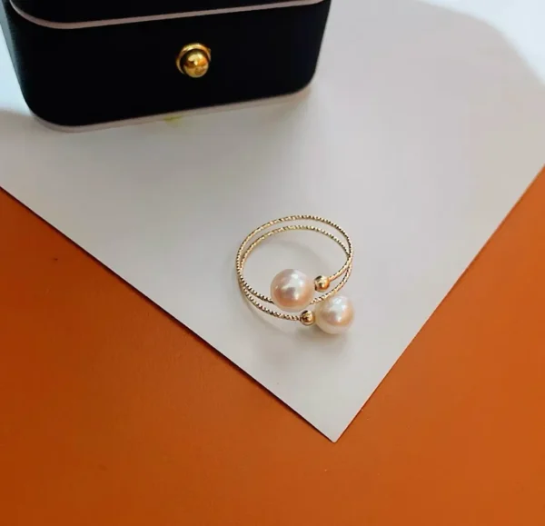 AAAA Quality 6-7mm white round freshwater pearl ring, 18K Gold