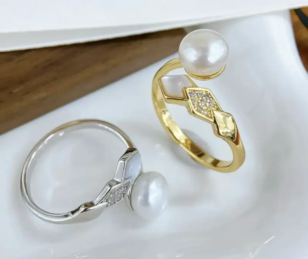 7-8mm white freshwater pearl ring, AAA Grade, 925 Silver/18K Gold 1 7-8mm white freshwater pearl ring, AAA Grade, 925 Silver/18K Gold