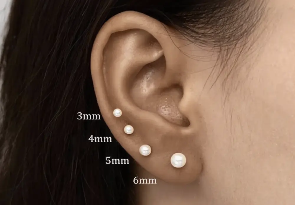 Tamaños de pendientes de perlas: La guía definitiva a 7 tamaños perfectos de perlas en la oreja 4 Tamaños de pendientes de perlas: La guía definitiva a 7 tamaños perfectos de perlas en el oído