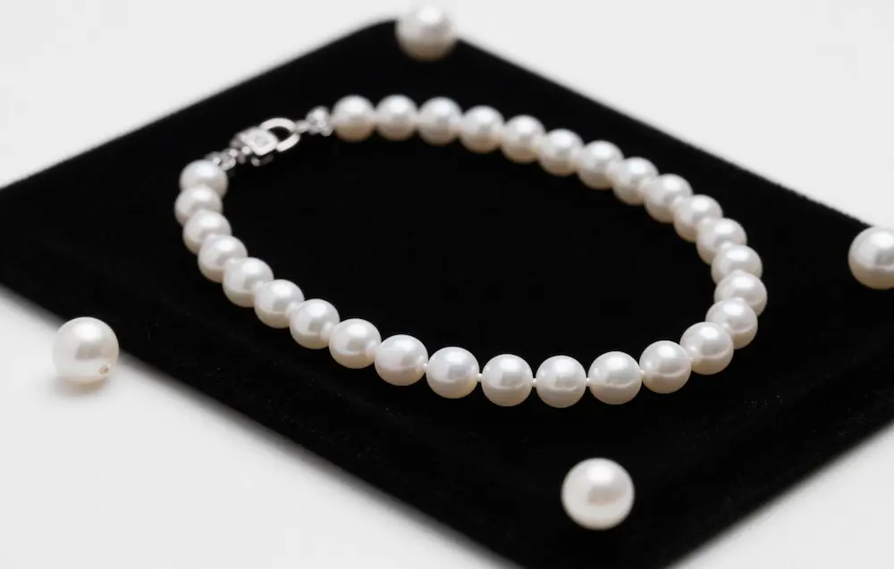 Different Types of Pearls: 7 Stunning Varieties for Jewelry 1 Different Types of Pearls: 7 Stunning Varieties for Jewelry